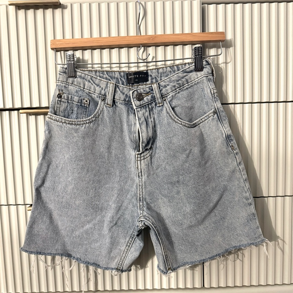✨White•Fox Boutique Denim High Waisted Shorts 🦊